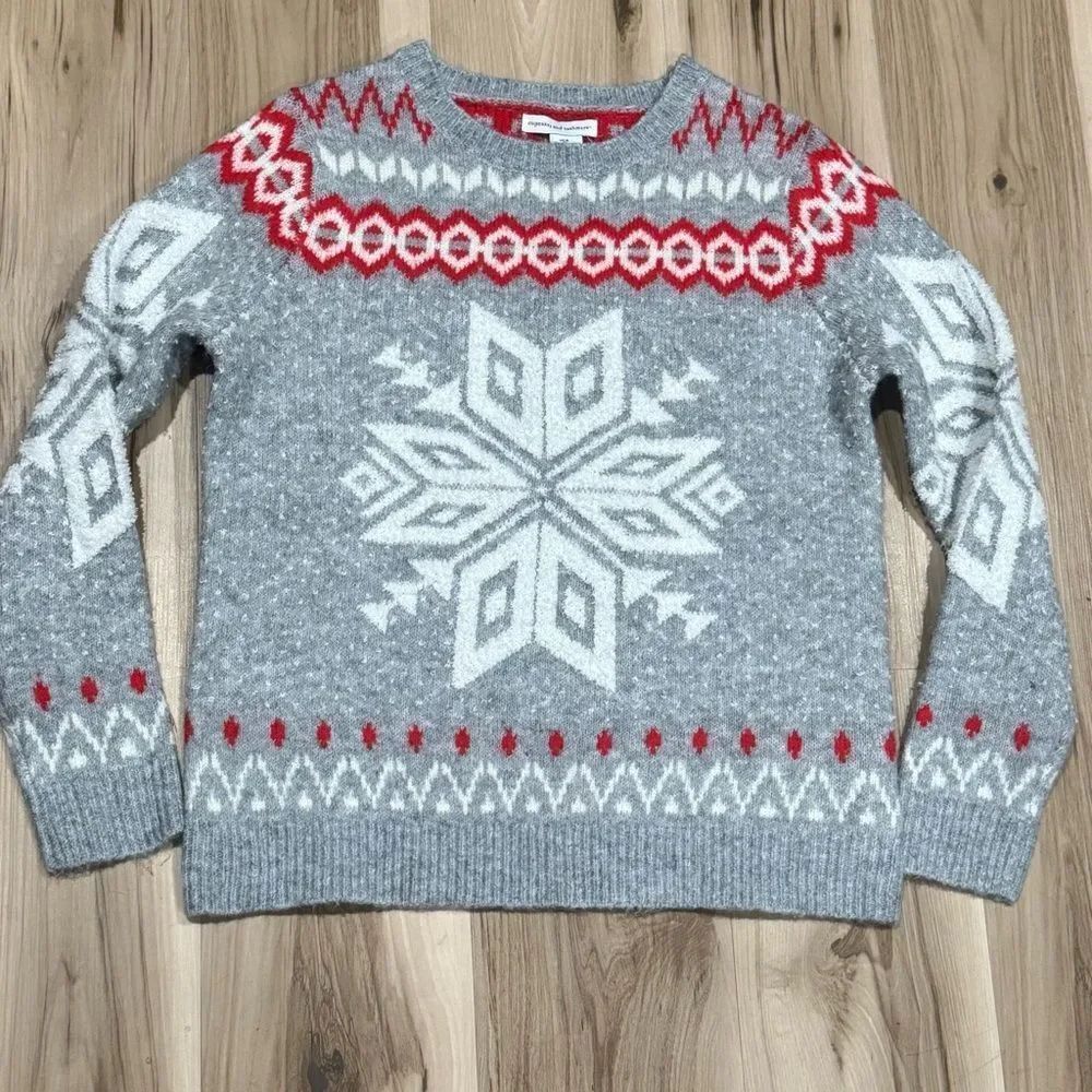 Cupcakes and Cashmere Snowflake Fuzzy Sweater Women’s Medium